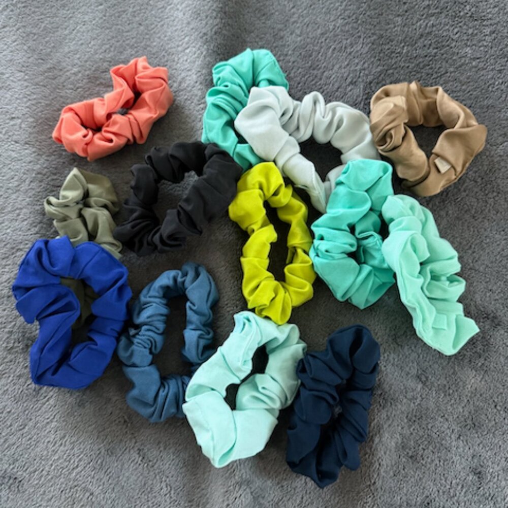 Lot of 13 Lululemon Uplifting Scrunchies